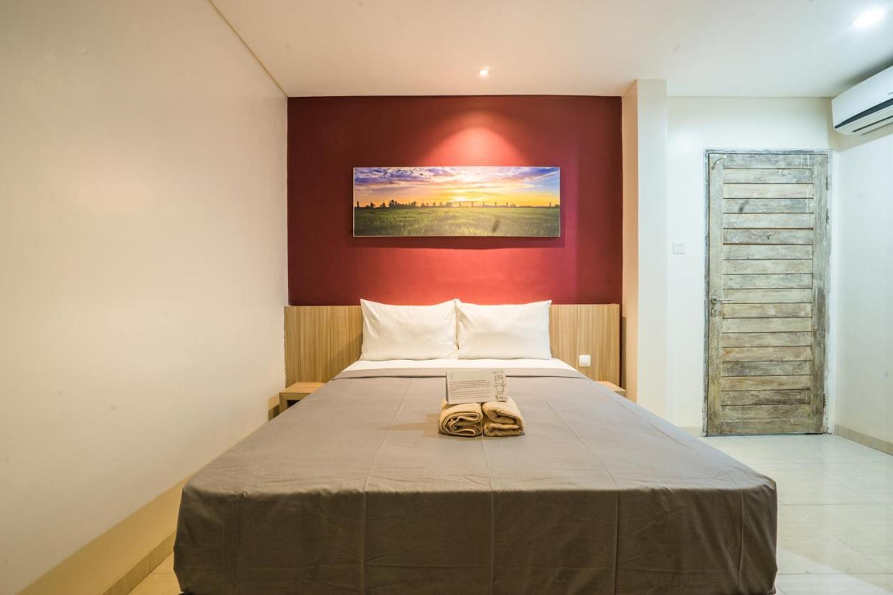 Life Puri Hotel Surabaya Gubeng Exterior foto